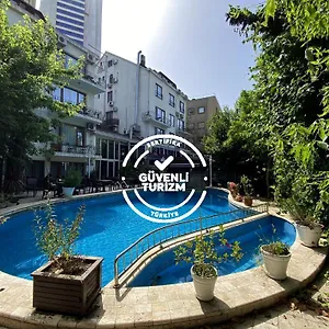 Hotel Blanche Spa & Garden Pool Istanbul