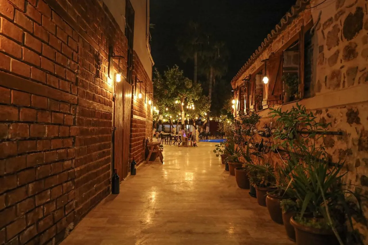 Blue Sea Garden Hotel Antalya 3*,